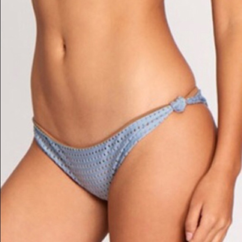 Acacia Cusco mesh bottoms in sky blue